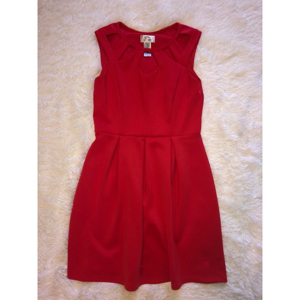 Orange/Red dress!